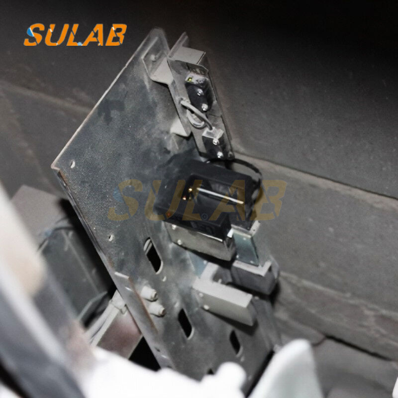 U-Type Infrared Light Transmission Anti-Electromagnetic Interference Leveling Sensor Photoelectric Switch for Elevator Floor Position Detection